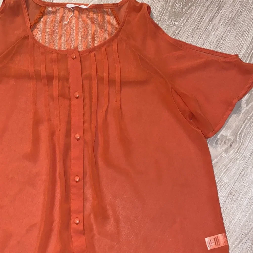 Blu Pepper Peek-a-Boo Sheer Button-Down Top - Picture 5 of 7